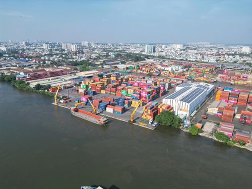 Sau cột mốc sáp nhập mang tính lịch sử, TP.HCM ngay lập tức bắt tay vào nhiệm vụ cấp thiết: kiến tạo “bộ khung” vững chắc để cỗ máy siêu đô thị vận hành ổn định, hiệu qu