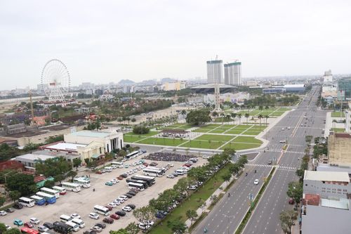 Thành phố Đà Nẵng đang tiếp tục rà soát, đưa nhiều dự án, đất đai đang gặp khó khăn, vướng mắc vào danh mục các trường hợp cần tháo gỡ. Ảnh: HOÀNG HIỆP