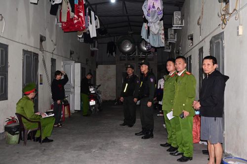 Qua kiểm tra, phát hiện 15 trường hợp dương tính với chất ma túy và được xử lý theo quy định. Ảnh: Cơ quan Công an.