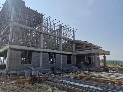 Hệ thống nhà điều hành và các hạng mục công trình trạm thu phí tại nút giao Cẩm Quan, nay là xã Cẩm Xuyên.