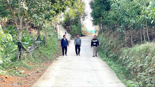 100% tuyến đường trục thôn, ngõ xóm ở thôn Tân Phong 1 được bê tông hóa.