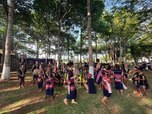  Nghị quyết số 80-NQ/TW đặt mục tiêu phấn đấu có thêm 5 di sản văn hóa được UNESCO công nhận, ghi danh. Ảnh: P.V 