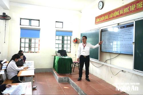 Việc ứng dụng AI hiệu quả sẽ tạo hứng thú cho học sinh khi tiếp thu bài học. Ảnh: Mỹ Hà