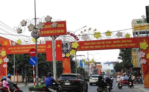 Người dân TPHCM kỳ vọng vào những định hướng lớn của Đảng để đất nước ngày càng phát triển giàu mạnh.