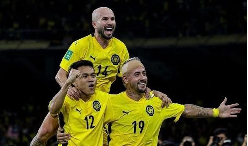 Rodrigo Holgado, sinh 1995, gốc Argentina, từng là trụ cột CLB America de Cali (Colombia) và từng được định giá 800.000 euro (khoảng 24 tỉ đồng).