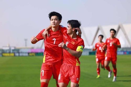 Đình Bắc đang thể hiện phong độ rực sáng.
