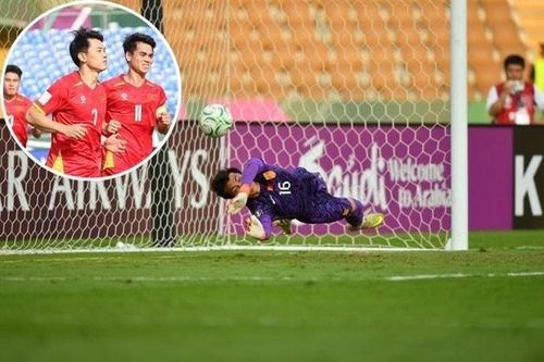 Thủ môn xuất sắc Li Hao (U23 Trung Quốc) sẽ đối đầu với Đình Bắc (U23 Việt Nam) tại bán kết. Ảnh: AFC