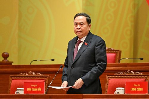 Đồng chí Trần Thanh Mẫn, Ủy viên Bộ Chính trị, Chủ tịch Quốc hội điều hành phiên họp. Ảnh: ĐH