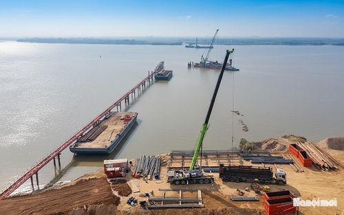 Qua đó, cây cầu góp phần hoàn thiện quy hoạch chung của Thủ đô, tạo động lực phát triển cho khu vực phía Bắc của thành phố.