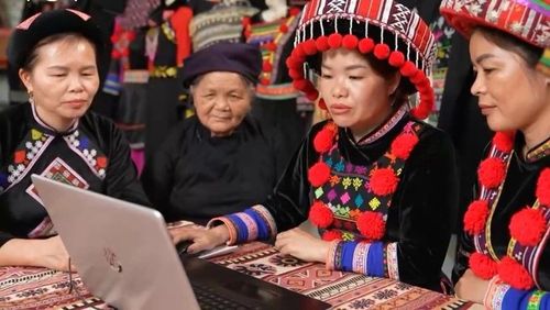 Nâng cao nhận thức giúp khơi dậy ý chí thoát nghèo cho người dân. Ảnh minh họa