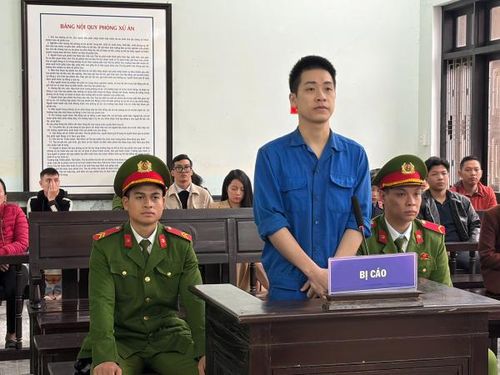Nguyễn Tư Hoàng tại phiên tòa xét xử sơ thẩm.