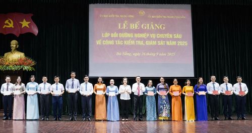 Ủy ban Kiểm tra Trung ương phối hợp với Ủy ban Kiểm tra Thành ủy tổ chức lớp bồi dưỡng nghiệp vụ chuyên sâu về công tác kiểm tra, giám sát năm 2025. Ảnh: LA NHUNG