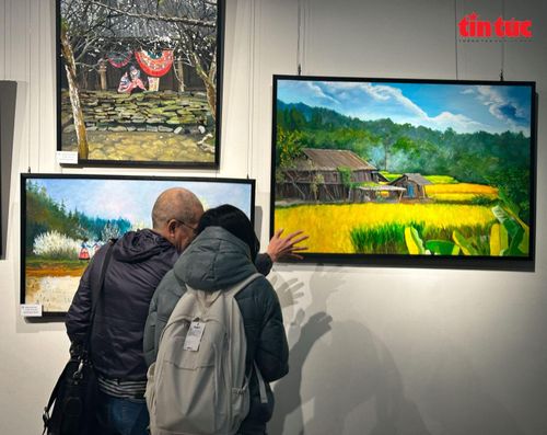 Triển lãm “Sắc xuân Bính Ngọ”, nơi mùa xuân được kể bằng ngôn ngữ nghệ thuật, gợi mở ký ức và rung cảm đầu năm.