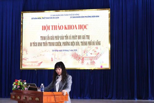 Bà Trương Thị Hồng Hạnh, Giám đốc Sở VHTTDL Đà Nẵng phát biểu tại Hội thảo