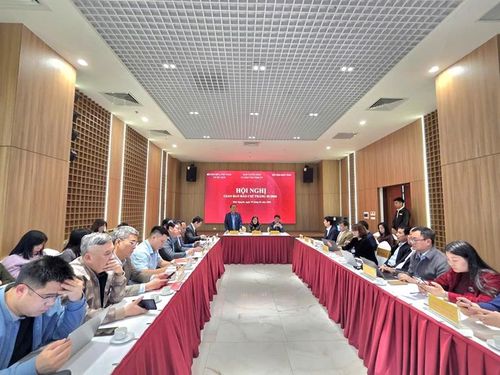 Toàn cảnh hội nghị.