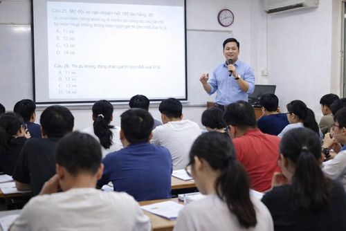 Nở rộ các lớp luyện thi đánh giá năng lực, tư duy