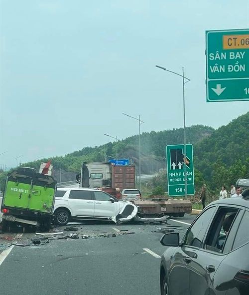Vụ tai nạn giao thông khiến một người bị thương, hai phương tiện hư hỏng.