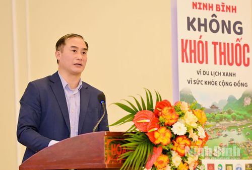 Lãnh đạo Sở Du Lịch phát động phong trào “Du lịch Ninh Bình xanh-Không khói thuốc”.