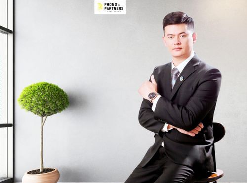 Luật sư sư Huỳnh Phan Quốc