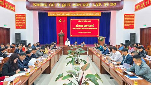  Đảng ủy phường Pleiku giao chỉ tiêu phát triển đảng viên năm 2026 cho các chi bộ trực thuộc. Ảnh: P.D 