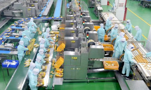 Cộng đồng doanh nghiệp đóng góp quan trọng vào phát triển kinh tế - xã hội tỉnh nhà. Ảnh: M. THÀNH
