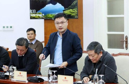 Chánh Văn phòng Bộ VHTTDL Cao Lê Tuấn Anh trình bày báo cáo