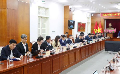 Các đại biểu dự Hội nghị