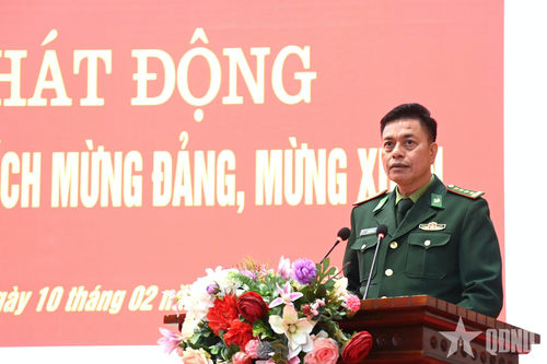Đại tá Lê Công Thành, Phó chính ủy Ban chỉ huy BĐBP tỉnh Lai Châu phát biểu phát động thi đua.