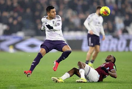 Tiền vệ: Casemiro – 7.2 Anh là chốt chặn đáng tin cậy nhất với khả năng đọc tình huống và đánh chặn từ xa hiệu quả.