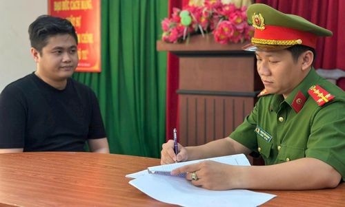 Một đối tượng trong đường dây. Ảnh: Công an cung cấp