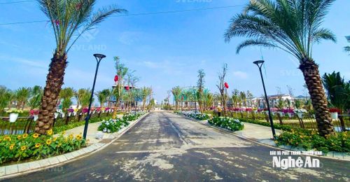 Một khu đô thị có cảnh quan đẹp ở ven sông Vinh. Ảnh: Trân Châu