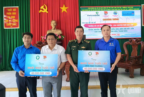 Nhiều hoạt động ý nghĩa được Bộ đội Biên phòng tỉnh Vĩnh Long thực hiện tại chương trình "Xuân Biên phòng ấm lòng dân bản".