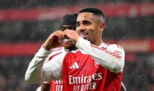 Gabriel Jesus - 8 điểm. Jesus điền tên mình lên bảng tỷ số với pha lốp bóng điệu nghệ ấn định chiến thắng 4-0. Tuy nhiên, tiền đạo người Brazil vẫn để lại chút gợn với thói quen việt vị ở những thời điểm nhạy cảm.