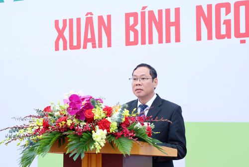 Đồng chí Trần Văn Thanh phát biểu tại lễ phát động.