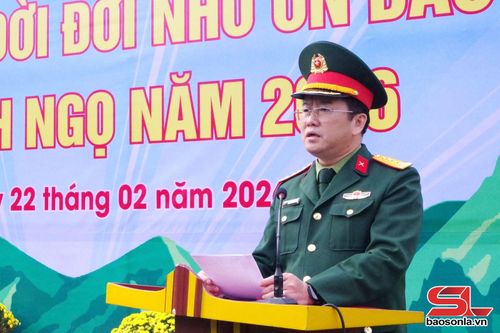 Đại tá Sa Minh Nghĩa, Phó Bí thư Thường trực Đảng ủy Quân sự tỉnh, Chính ủy Bộ CHQS tỉnh phát biểu tại buổi Lễ.