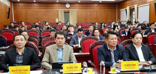 Các đại biểu dự hội nghị hiệp thương lần thứ ba.