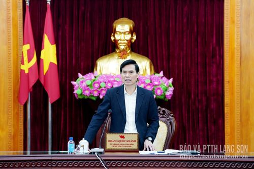 Đồng chí Hoàng Quốc Khánh, Ủy viên Trung ương Đảng, Bí thư Tỉnh ủy phát biểu chỉ đạo tại buổi làm việc