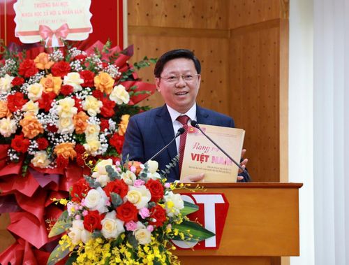 Ủy viên Trung ương Đảng, Phó Trưởng ban Tuyên giáo và Dân vận Trung ương Trần Thanh Lâm phát biểu. Ảnh: M.Chi