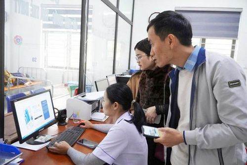 Trung tâm Kiểm soát bệnh tật Hà Tĩnh giám sát, hướng dẫn hỗ trợ chuyên môn cho Trạm Y tế xã Toàn Lưu.