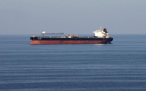  Eo biển Hormuz hiện là tuyến hàng hải chiến lược bậc nhất thế giới. Ảnh: Reuters.