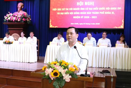 Viện trưởng VKSND TPHCM Lê Văn Đông trình bày chương trình hành động. Ảnh: THÁI PHƯƠNG