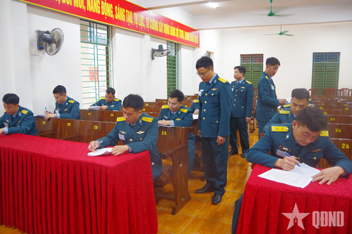 Thí sinh thực hiện nội dung thi lý thuyết theo hình thức trắc nghiệm. 