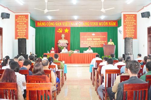 Đông đảo cử tri xã Quảng Sơn tham dự Hội nghị tiếp xúc cử tri với người được giới thiệu ứng cử đại biểu HĐND tỉnh