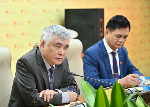 Ông Nguyễn Văn Phúc, Nguyên Phó Chủ nhiệm Ủy ban Kinh tế của Quốc hội chia sẻ tại Tọa đàm