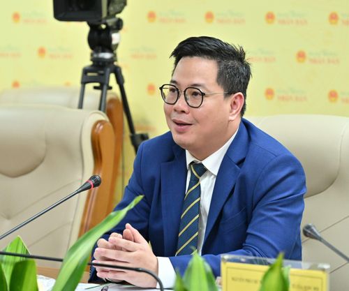 PGS.TS Trần Thành Nam, Phó Hiệu trưởng Trường Đại học Giáo dục, Đại học Quốc gia Hà Nội chia sẻ tại Tọa đàm