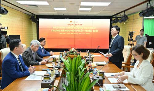 Quang cảnh Tọa đàm “Bảo đảm chất lượng đại biểu trong kỷ nguyên phát triển mới”
