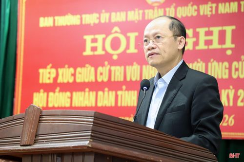 Ông Nguyễn Hồng Lĩnh - Phó Bí thư Thường trực Tỉnh ủy, Chủ tịch HĐND tỉnh trình bày chương trình hành động.