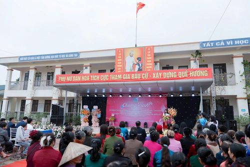 Qua những hoạt động thiết thực, hội viên phụ nữ hiểu rõ vai trò, trách nhiệm của mình, tích cực tham gia ngày hội lớn của toàn dân. Ảnh: PV