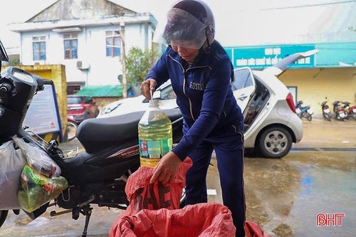 Người tiêu dùng cần tính toán tiêu dùng hợp lý, tránh tâm lý tích trữ.