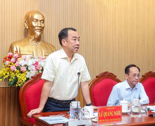 Phó Bí thư Tỉnh ủy, Chủ tịch UBND tỉnh Lữ Quang Ngời yêu cầu đẩy mạnh ứng dụng công nghệ thông tin trong công tác tổ chức bầu cử, trọng tâm là số hóa khâu tổng hợp và báo cáo kết quả bầu cử, phục vụ kịp thời, thông suốt cho công tác chỉ đạo, điều hành của Ban Chỉ đạo tỉnh.